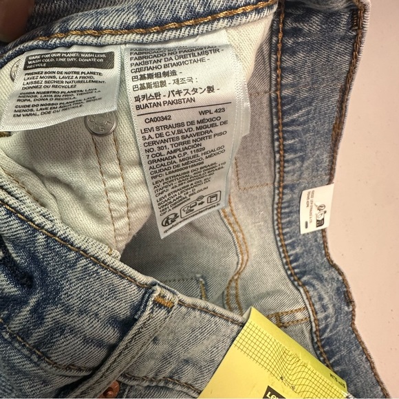 Levi’s Women’s 511 Slim Stretch Blue Denim Jeans Size 36x32 - Picture 7 of 7